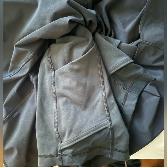 Lululemon Court Crush tennis dress - size 6 - GREAT CONDITION - Picture 3 of 6